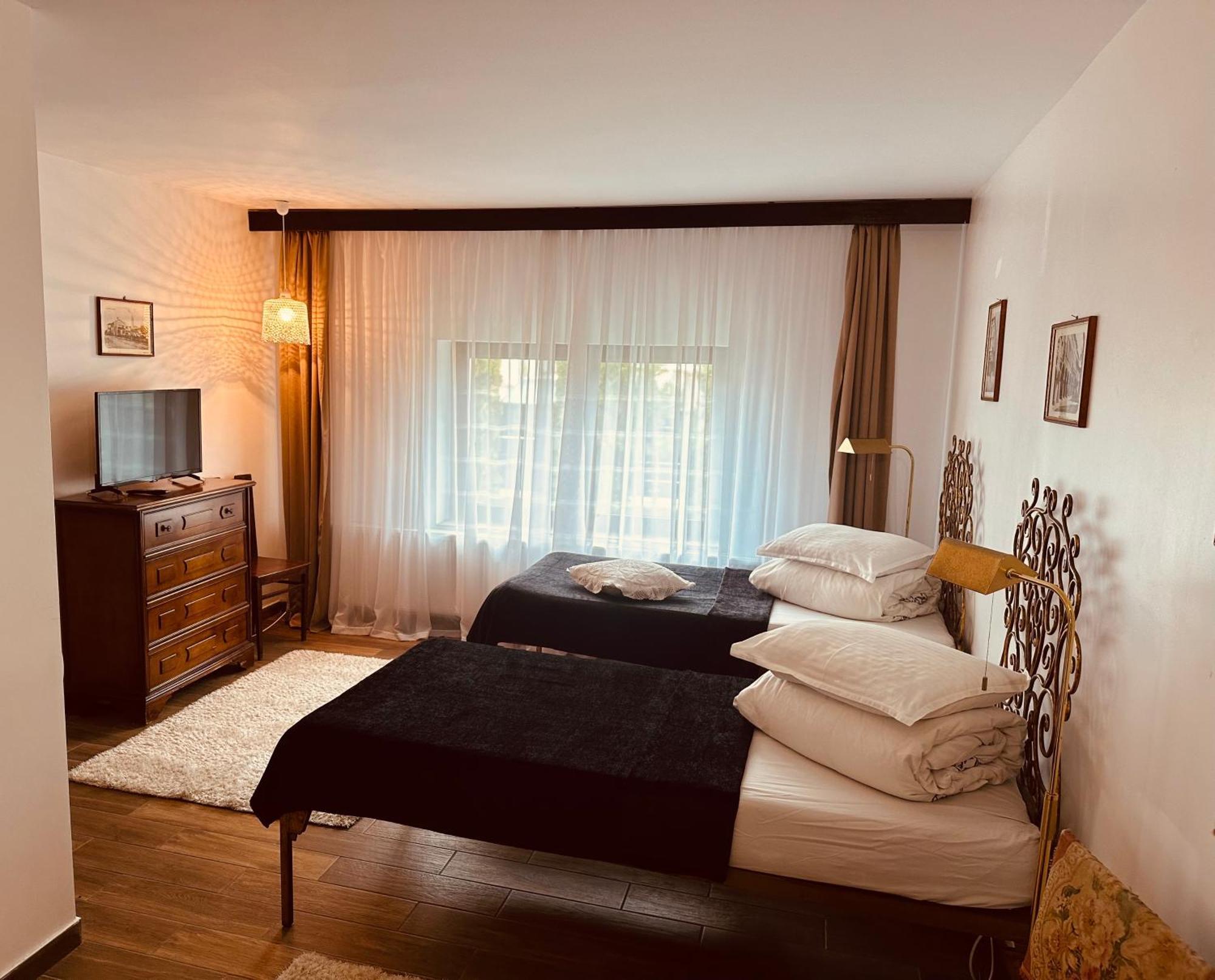 Hotel Casa Pisica Noastra Breaza  Zewnętrze zdjęcie